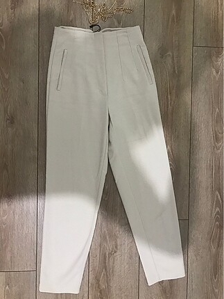 Zara Krem pantolon