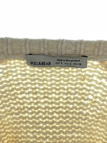 s Beden beyaz Renk Pull and Bear Kazak / Triko %70 İndirimli.