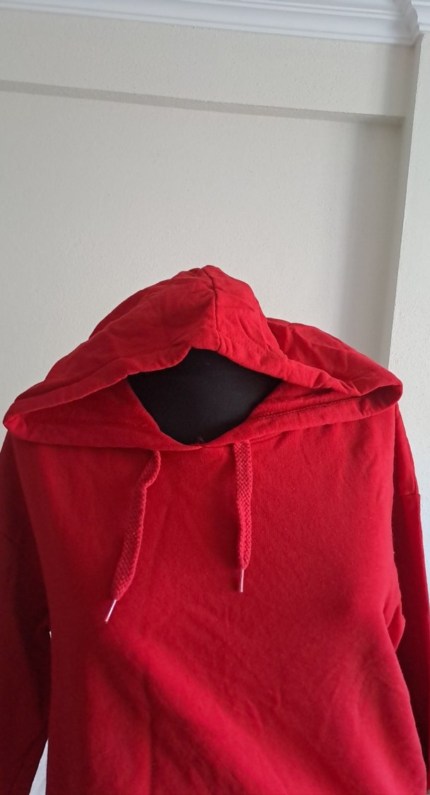 Kırmızı Kapüşonlu Kadın Sweatshirt - Görsel 2