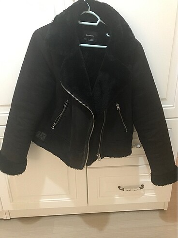 Stradivarius mont