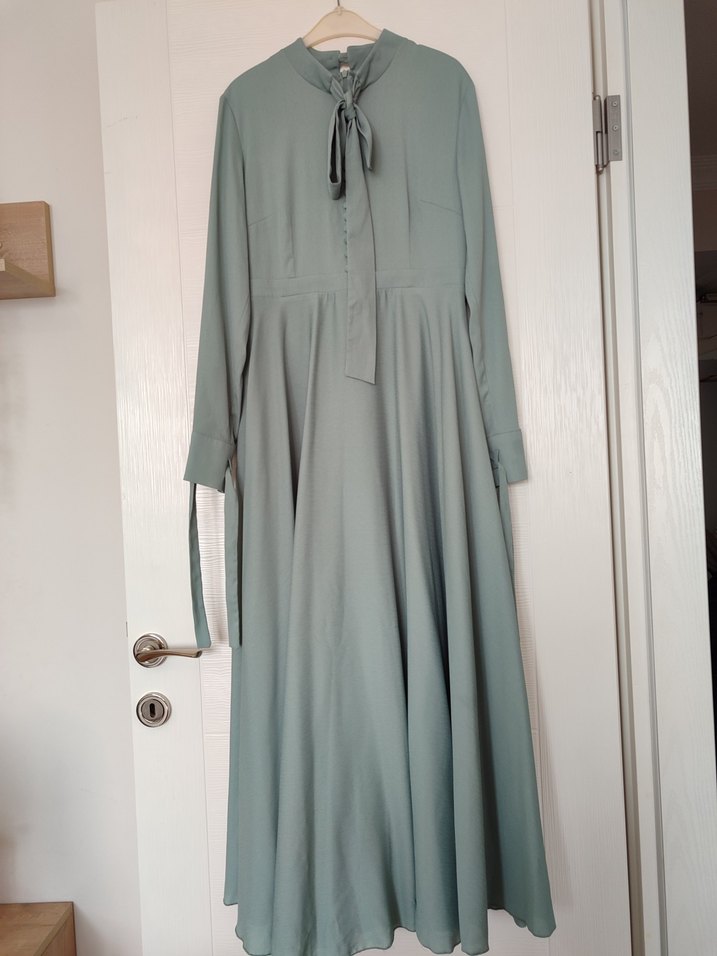 Bej Uzun Kemerli Modern Klasik Elbise - Görsel 4