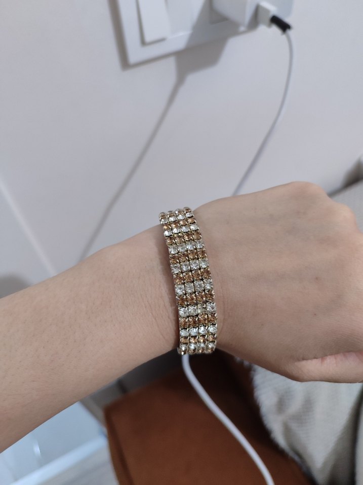 Parlak Bej Yılan Desenli Kadın Bileklik - Görsel 3