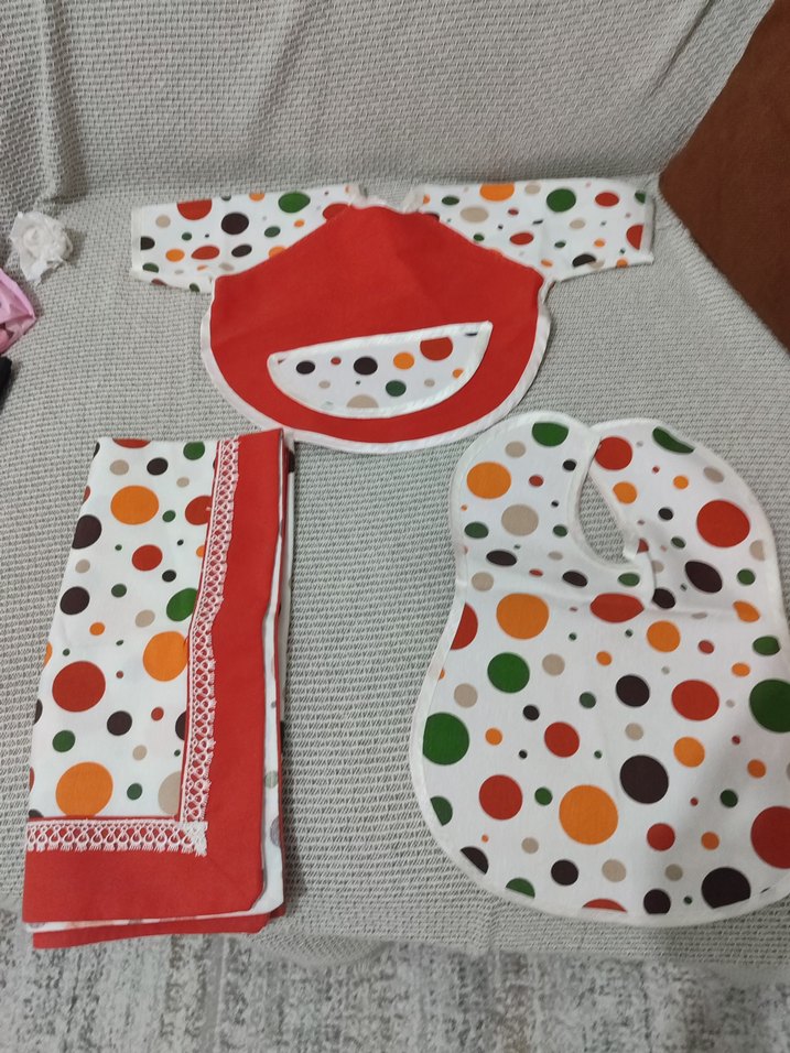 Puantiye desenli renkli bebek önlük seti - Görsel 5