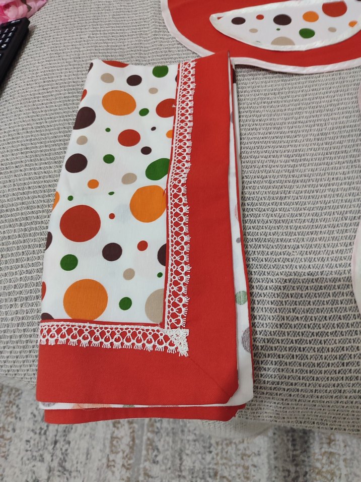 Puantiye desenli renkli bebek önlük seti - Görsel 3