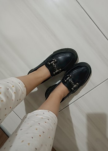 36 Beden Tokalı Siyah Yılan Desenli Kadın Loafer