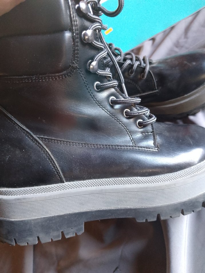 Kadın Bot - Görsel 4