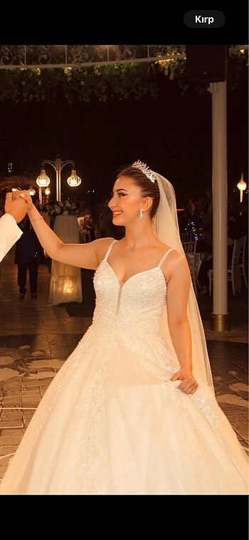 İncili gelinlik