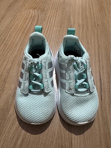 19 Beden Adidas bebek ayakkabı
