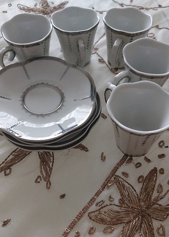 Beyaz Gri Desenli Porselen Fincan Seti - Görsel 3