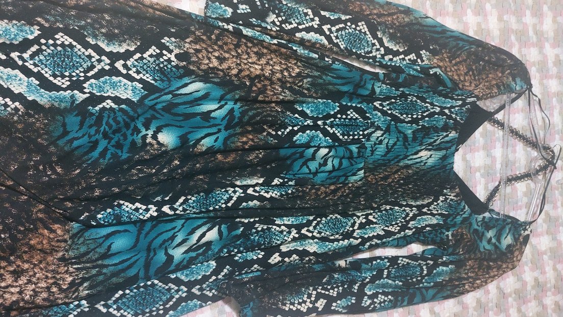 Bohem Tarz Uzun Turkuaz Yılan Desenli Elbise - Görsel 2