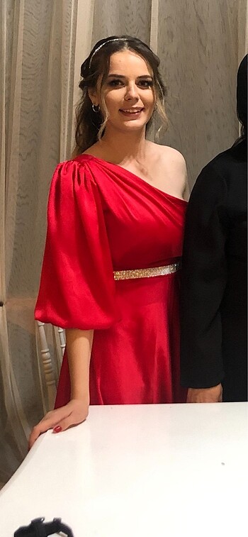 Kırmızı tek kol abiye - Görsel 4