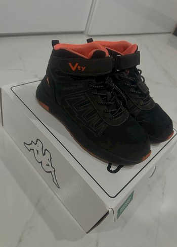 Erkek çocuk bot - Görsel 3