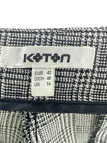 42 Beden çeşitli Renk Koton Düz Kesim %70 İndirimli.