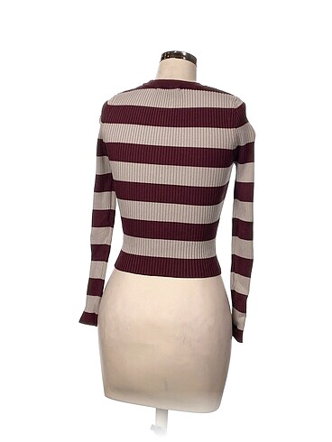 m Beden Pull and Bear Kazak / Triko %70 İndirimli.