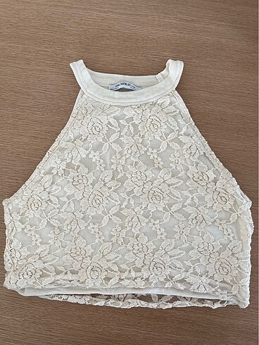 Zara Krem Rengi Dantelli Crop Top
