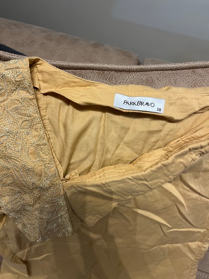 Park Bravo Simli Kolsuz Keten V Yaka Bluz - Görsel 2