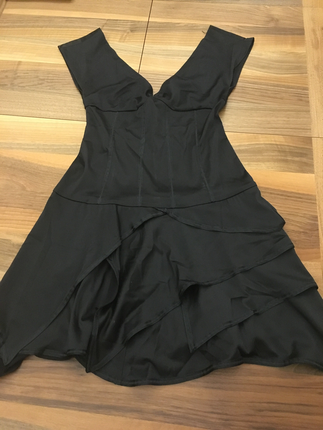 Siyah mini elbise