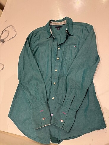Tommy Hilfiger 38 beden gömlek