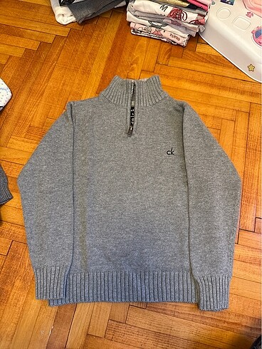 Calvin Klein 4 yaş kazak