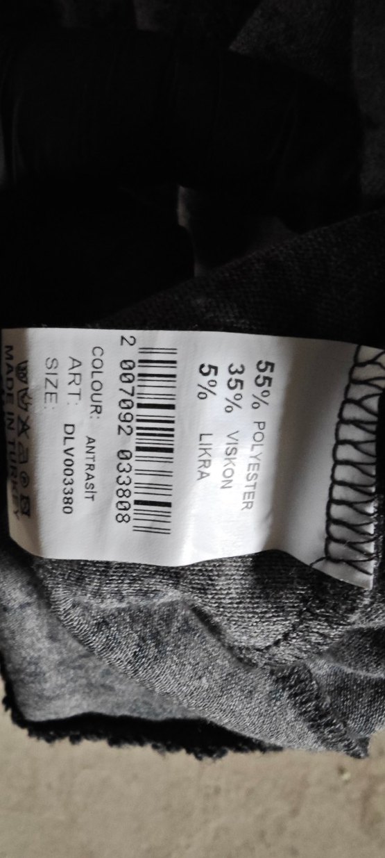 Gri boyunluklu kışlık elbise - Görsel 4