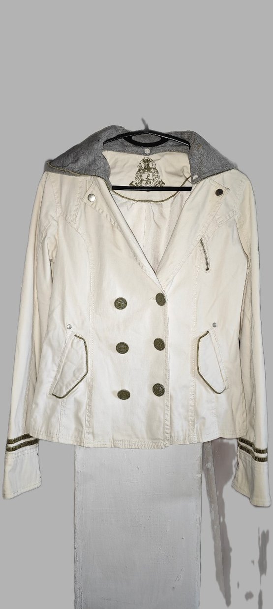 Düğmeli Beyaz Kadın Ceket - Görsel 3