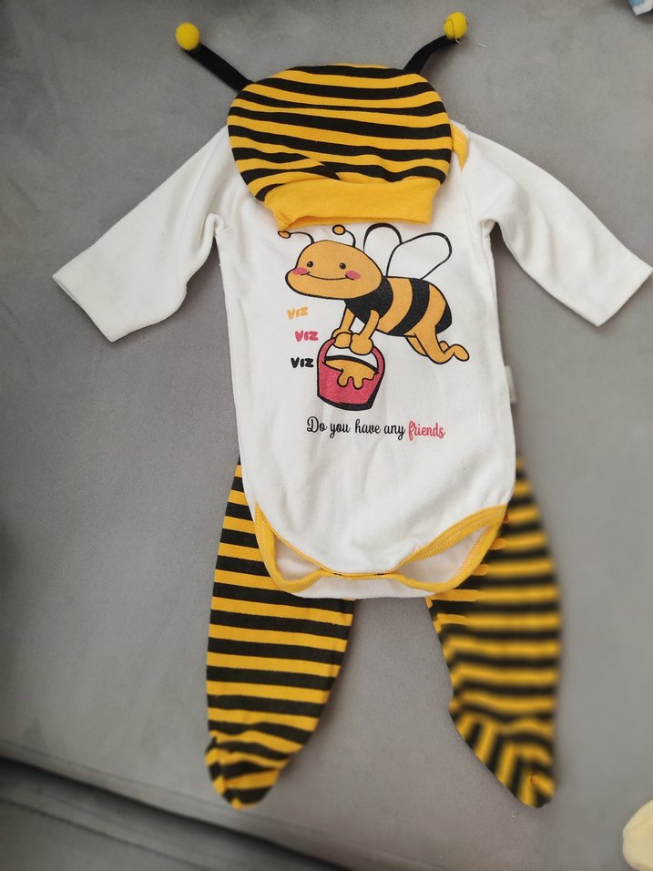 Sarı Baskılı Erkek Bebek Örme Kıyafet Seti - Görsel 2