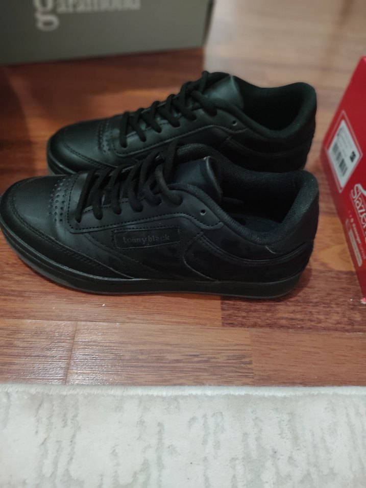 Kadın Siyah Bağcıklı Spor Ayakkabı - Görsel 2