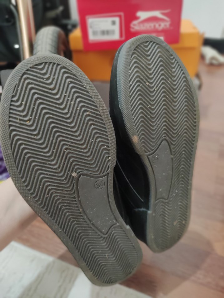 Kadın Siyah Bağcıklı Spor Ayakkabı - Görsel 3