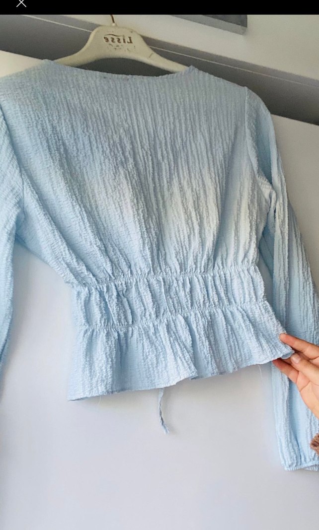 Mavi V Yaka Düğmeli Rahat Keten Bluz - Görsel 2