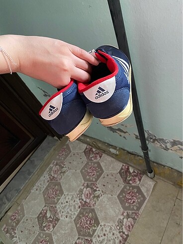 38 Beden Adidas spor ayakkabı
