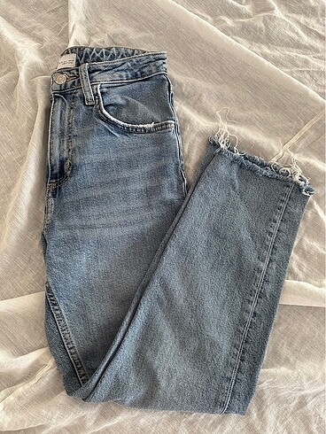 Zara jeans