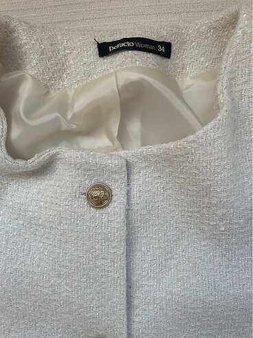 xs Beden beyaz Renk Defacto Beyaz crop ceket düğmeli Vintage etnik model