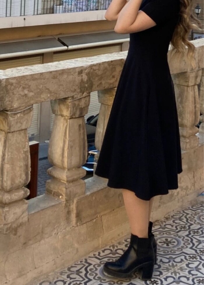 Siyah renk midi boy Çan model cep detaylı elbise - Görsel 2