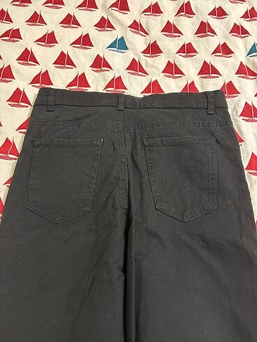12-13 Yaş Beden LCW erkek pantolon