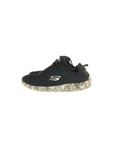 Skechers Spor Ayakkabı %70 İndirimli.
