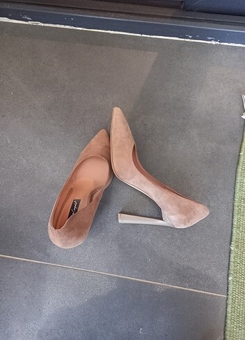 39 Beden ten rengi Renk Neslihan canpolat marka deri stiletto