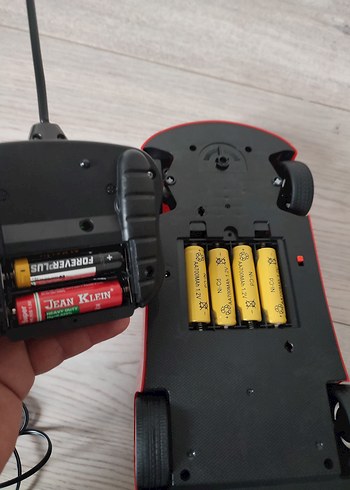 Beden Renk Uzaktan kumandalı oyuncak araba