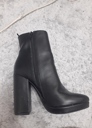 H&M Çizme