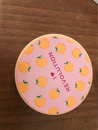 Revolution Revolution peach baking powder
