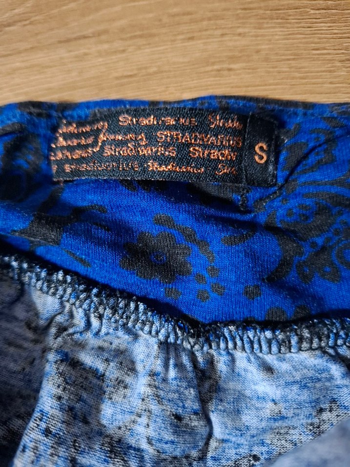 Düğmeli V Yakalı Mavi Batik Desenli Atlet - Görsel 4