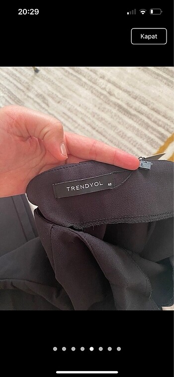 l Beden siyah Renk Trendyol paça yırtmaçlı kumaş pantolon