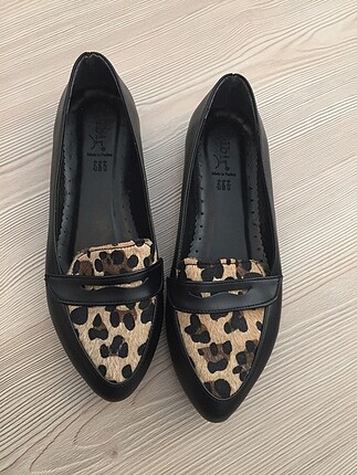 Leopar ayakkabı