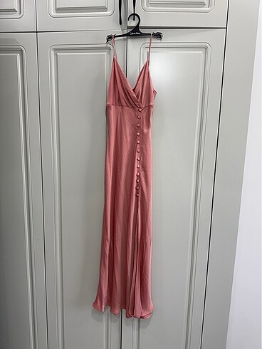 Zara saten elbise