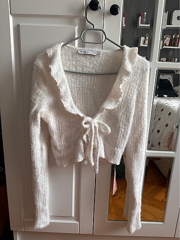 Bershka beyaz yumusak hirka