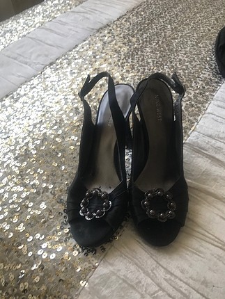 38 Beden siyah Renk nine west saten çok az kullanıldı