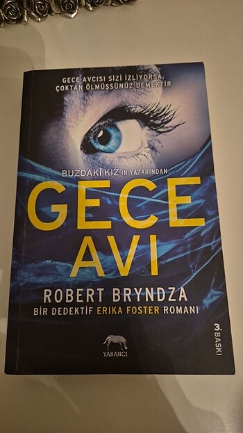 Robert Bryndza