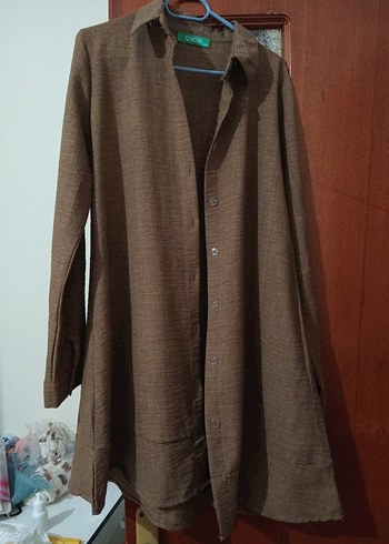 Düğmeli Uzun Kollu Kahverengi Keten Kadın Gömlek - Görsel 2