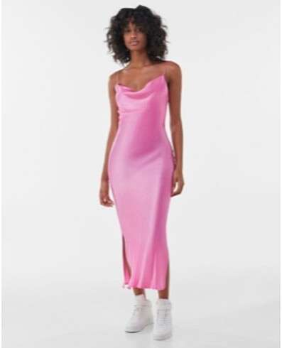 Bershka pembe midi saten elbise