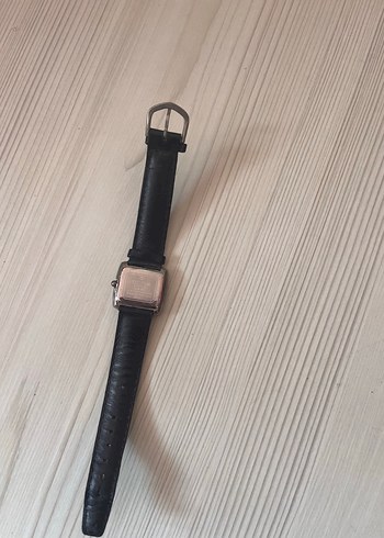 Beden Klasik Siyah Kadın Kol Saati