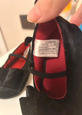 Kız Çocuk Siyah Kadife Babet Ayakkabı - Görsel 2